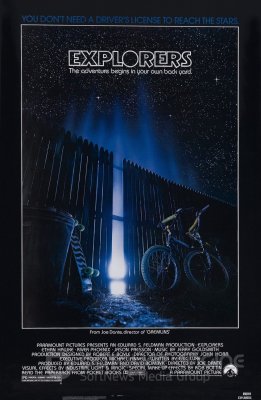 TYRINĖTOJAI (1985)