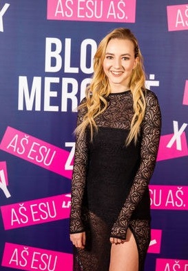 Bloga mergaitė (1 sezonas)